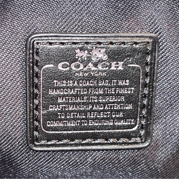 Coach Butterfly Appliqué Crossbody Clutch in Pebble Leather. - Picture 7 of 16